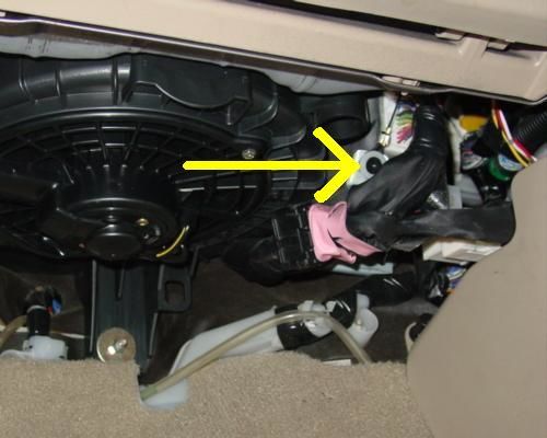 how to change the cabin air filter in a toyota step 3