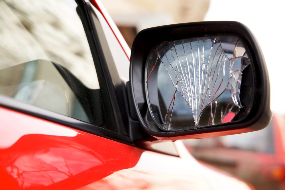 cracked rear view mirror