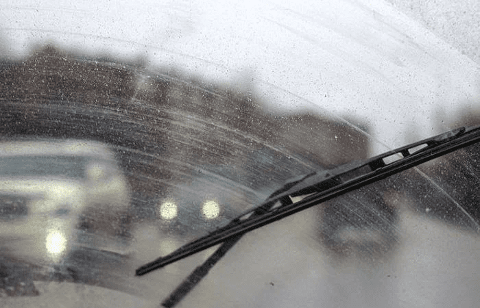 side by side photos streaky wipers